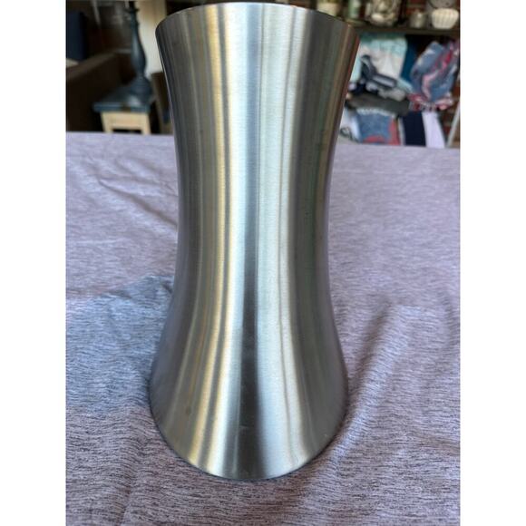 Stainless Steel Tilted Wine chiller, heavy, solid & durable.  Great Design! - Picture 8 of 9